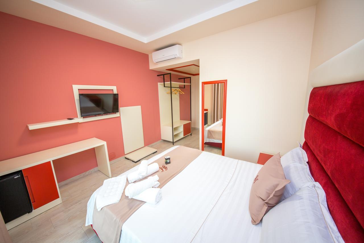 Laid Hotel Vlorë Exterior foto